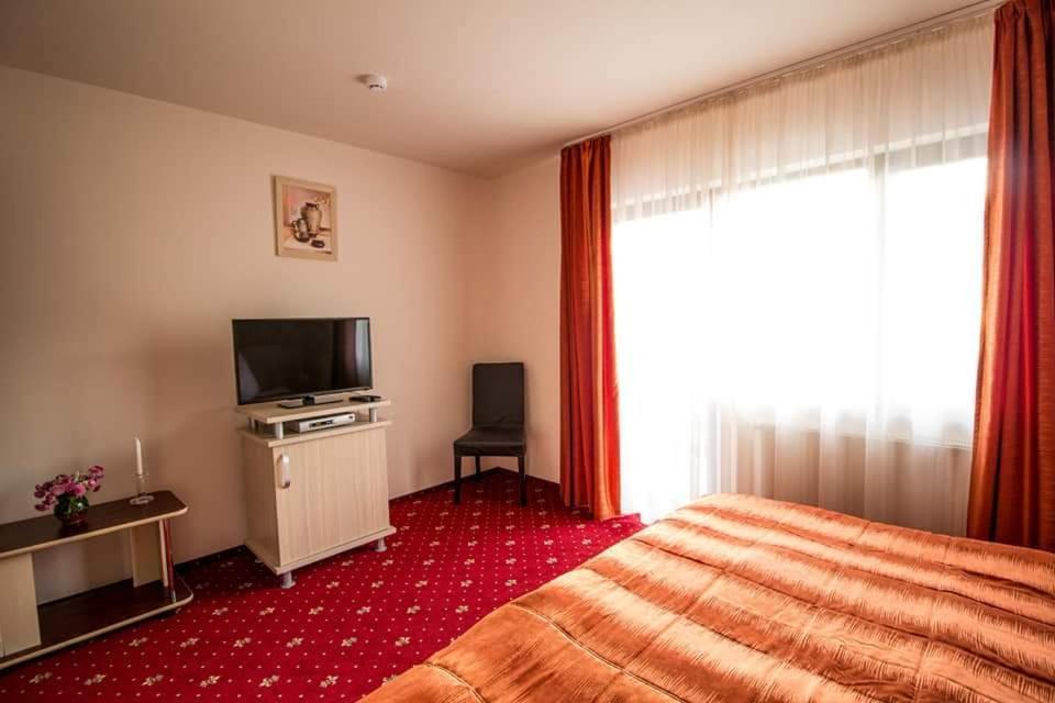 Pensiunea Perla Neamtului Minastirea Neamt Exterior foto